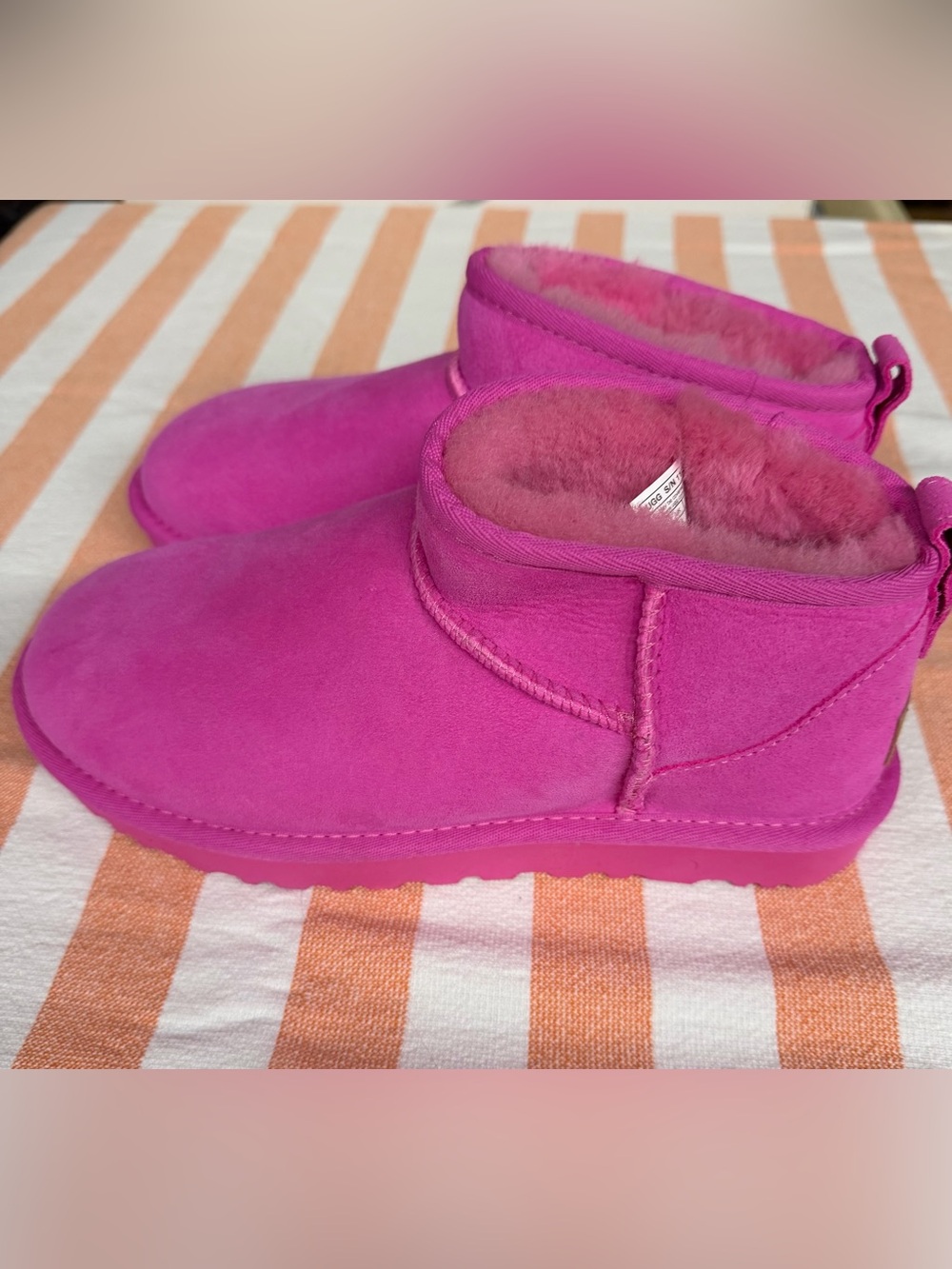 Women UGG Boots Size 7 NEW
